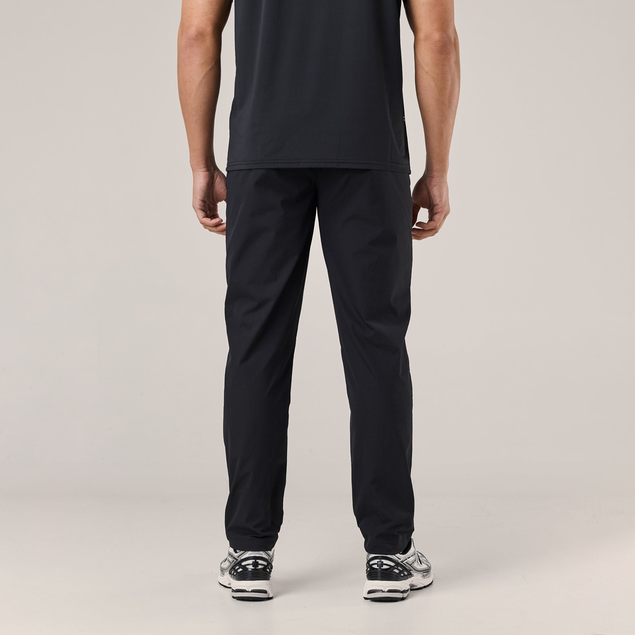 Tech Open Hem Pant | Black