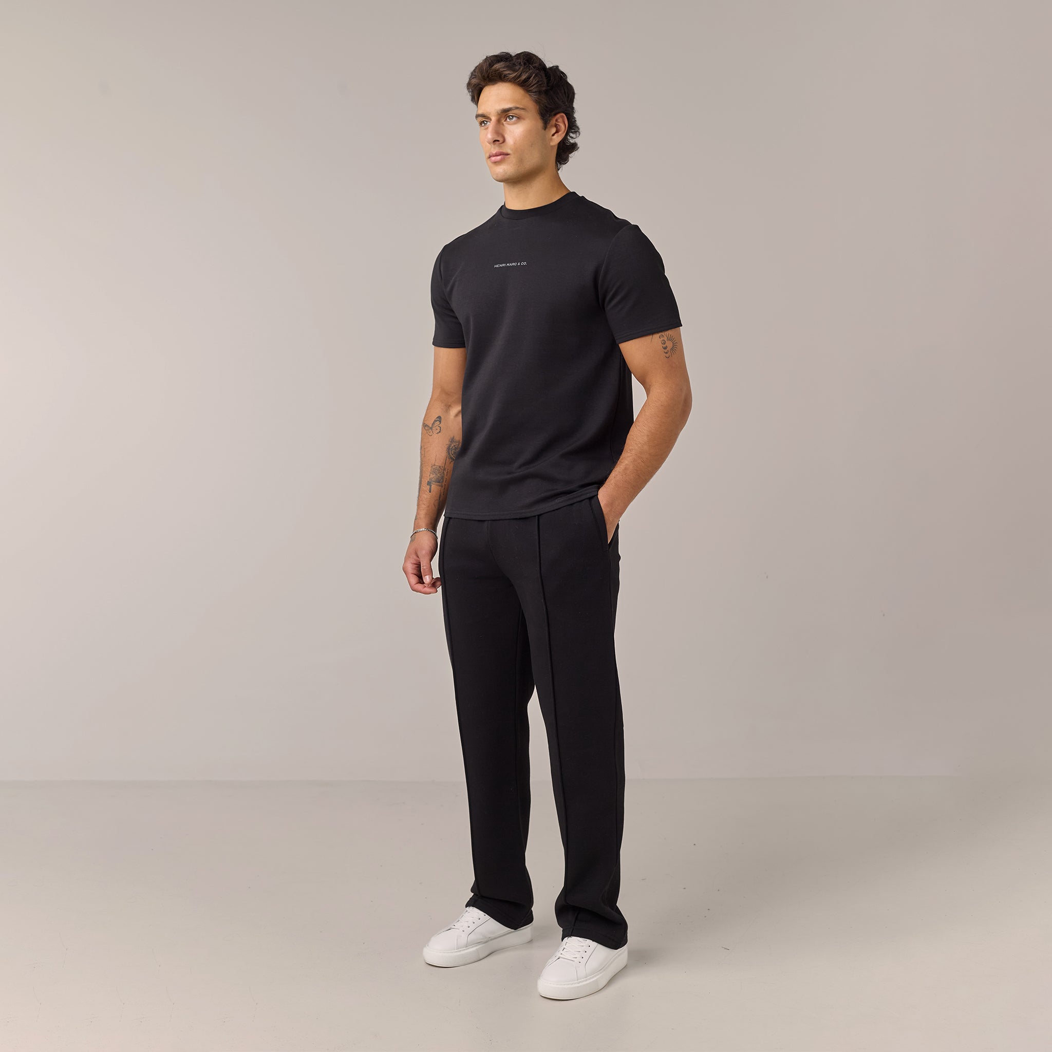 Pleated Open Hem Jogger | Black